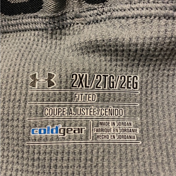 Under Armour ColdGear Fitted Top in Gray - Picture 3 of 3